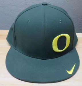 Oregon Ducks Hat Cap Mens Green Nike 643 Dri Fit Baseball Football University - Picture 1 of 8