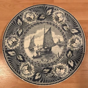 Vintage Maestrieght Societe Ceramique Blue & White 9" Plate Hollandia Boats - Picture 1 of 5