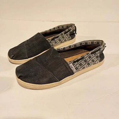 Zapatos planos TOMS alpargata de mezclilla estampada con calavera sin cordones para mujer talla 5 Foto 1 de 4