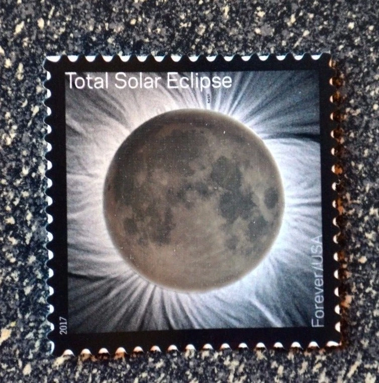 2017USA #5211 Forever Total Eclipse of the Sun - Single Postage Stamp - Mint - Image 1 of 1