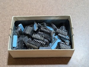 Vintage Motorola und Cinch Ics - Bild 1 von 9