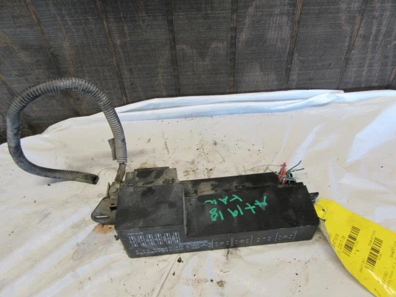 Fuse Box Engine Fits 00-05 CAVALIER 1519969 Foto 1 de 4