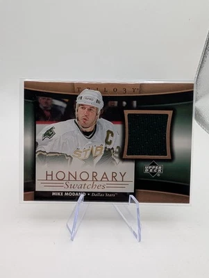 2005-06 Upper Deck Trilogy Honorary Swatches Mike Modano #HS-MO HOF - Image 1 of 2