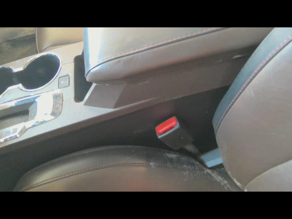 Used Front Left Seat Belt Front fits: 2012 Chevrolet Equinox bucket driver retra - Image 1 of 4