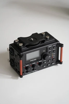 Tascam DR60D II + DC Power - Audio recorder - Bild 1 von 4