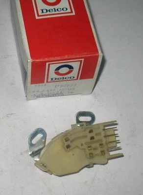 NOS 1978 - 1982 雪佛兰雪佛兰 PONTIAC T1000 A/T 中性安全开关 467340 — 第 1/3 张图片