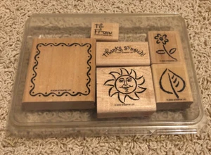 STAMPIN UP GERAHMTER LUSTIGER HOLZSTEMPEL MIT 6 BRIEFMARKEN - Bild 1 von 1