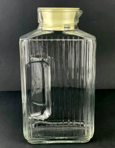 Vintage Arcoroc France Retro Ribbed 2 Qt Refrigerator Glass Pitcher with Lid - Picture 1 of 9