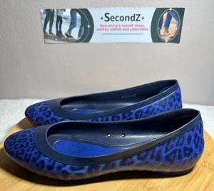 CROCS LINA Ballet Pisos Azul Estampado Animal Leopardo Guepardo Mujer Talla 7 - Imagen 1 de 9