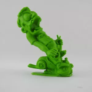 Figura de plástico verde vintage Marx Drag Hag 5" juguete Nutty Mads años 60 Roddy Hot Rod - Imagen 1 de 15