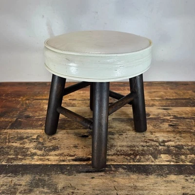 Taburete de madera vintage con cojín blanco (asiento continental, Inc.) 10" diámetro x 10,5" alto Foto 1 de 4