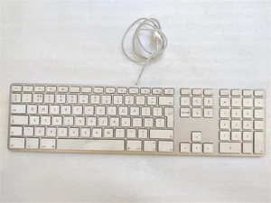 Teclado delgado numérico de aluminio USB con cable Apple A1243 para MacBook - Imagen 1 de 4
