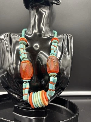 Collar Tribal Vintage Resina Roja y Turquesa Cuentas Distintivas Joyería Foto 1 de 4