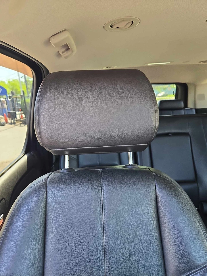 Reposacabezas derecho CHEVY TAHOE 07 08 09 Foto 1 de 1