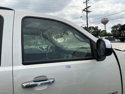 Passenger Front Door White Diamond 98U Fits 11-14 SIERRA 2500 PICKUP 836012 Foto 1 de 4