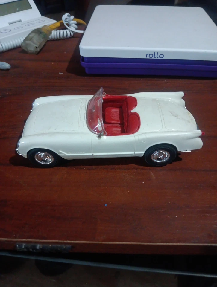 Corvette 1953 1953 de plástico fundido a presión sin marca con neumáticos Firestone de goma real, Asis Foto 1 de 4