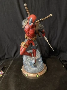 Deadpool 9" Statue with blue flame, Diamond Select Toys ,Marvel Gallery - Picture 1 of 6