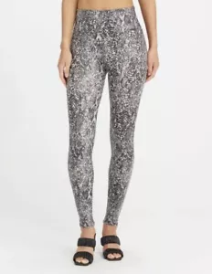Neu mit Etikett Spanx Kunstleder Schlange glänzend grau Schlangenleggings Größe XS hoch tailliert - Bild 1 von 10