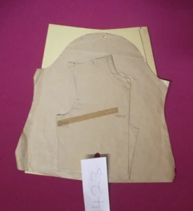 Child's Dress with Long Sleeves - Pattern in Card 1980's - 18m/2yrs #423 - Picture 1 of 1