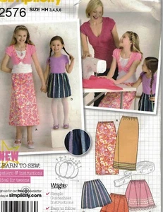 2576 Simplicity Knee Length & Midi Skirts w/Elastic Waist Sz HH 3-6 K5 7-14 New - Picture 1 of 3