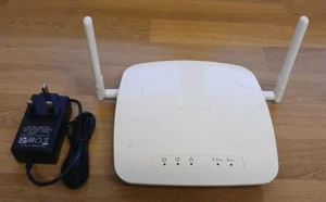 Punto de acceso inalámbrico de doble banda Netgear ProSafe WAC720 - Imagen 1 de 5