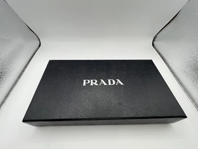 Caja vacía Prada  Foto 1 de 4
