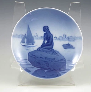 1961 ROYAL COPENHAGEN LANGELINIE - MEERJUNGFRAU TELLER, 4,1/2" - Bild 1 von 2