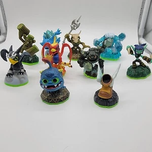 Skylanders Activision 10 Figures Lot - Picture 1 of 6
