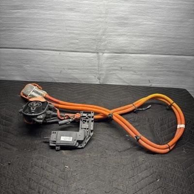 Компоненты крыла 2018 Chevrolet Bolt EV порт зарядки 24287239 нуждаются в ремонте - Изображение 1 из 4