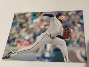 3 1/2" x 5" FOLDED BASEBALL ATLANTA BRAVES GREG MADDUX POST CEREAL 1995 CARD - Picture 1 of 3