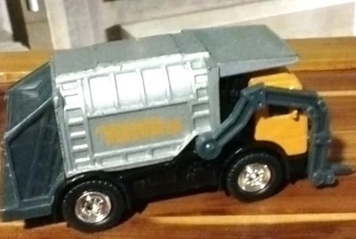 Tonka Mighty Motorized Garbage Truck, Tonka Funrise Front Loading - Image 1 of 4