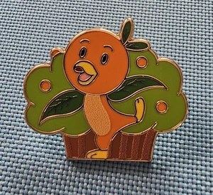 Prendedor WDI MOG Destinos Disney D23 Mapa Misterio Pájaro Naranja LE 500 - Imagen 1 de 2