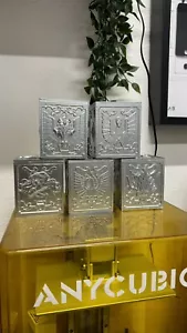 SAINT SEIYA CAVALIERI DELLO ZODIACO 5 PANDORA BOX SCATOLE ARMATURA ARGENTO - Foto 1 di 5