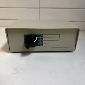 Manual Data Switch Box, Parallel/Serial 4-way Data Signal Sharing Device - Picture 1 of 4