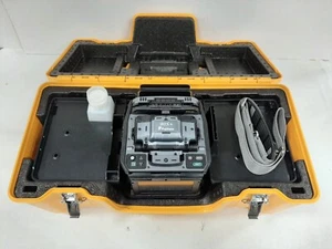 Empalmadora de fusión óptica Fujikura FSM-90S+, alineación de núcleo - Imagen 1 de 4