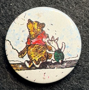 INSIGNIA VINTAGE DE ALFILER BOTÓN WINNIE THE POOH & PIGLET - Imagen 1 de 3