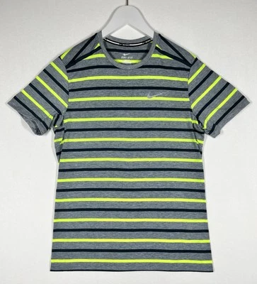 Camisa M Nike Tailwind Stripe para Hombres 642132 010 Correr Cuello Redondo Gris Amarillo Foto 1 de 4