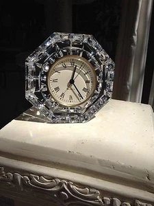 Waterford Kristalluhr - läuft super - alte Säuremarkierung - Bild 1 von 2