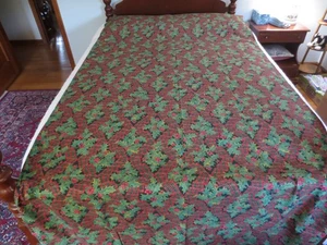 UNUSED Wilton Court HOLLY & RIBBON DESIGN 100% Cotton TABLECLOTH - 56" x 112" - Picture 1 of 3