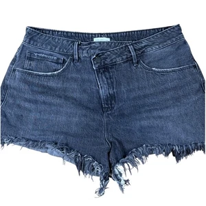 Good American Denim Shorts Frayed Hem Distressed Black Wash High Rise Size 10/30 - Picture 1 of 7