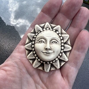 Vintage R.H. Badeau 1996 Signed Brooch Sun Face Acrylic - Picture 1 of 5