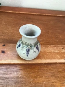 Artist Signed Miniature Mini Arts & Crafts Smooth Tan Glaze w Painted Grapes Stu - Picture 1 of 12