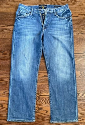 LUCKY BRAND 181 Relaxed Straight Women's Blue Jeans Size 32 x 30 98% Cotton - Image 1 of 2