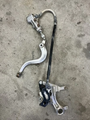 Conjunto de frenos traseros Kawasaki KX250F 2009 2010 KX250 F KX 250 F 9/15 Foto 1 de 3