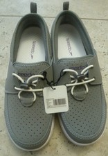 WOMAN SPEEDO PORT SHOES SIZE 9 GREY
