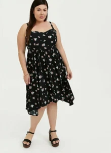Torrid Damen Übergröße 1 1X 14-16 schwarz Blumenmuster Challis Haifischbiss Sommerkleid - Bild 1 von 6