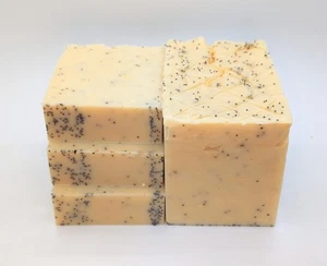 Goat Milk & Tallow Spice & Scrub Bar with Sweet Black Pepper Essential Oil - Picture 1 of 3