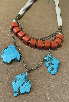 Collar Chico’s Boho Beachy Distintivo Turquesa Coral Naranja Cuerda LIGERAMENTE USADO Foto 1 de 4