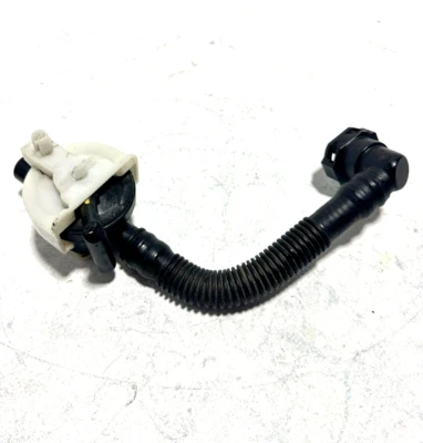 2018-2020 TOYOTA CAMRY FUEL VAPOR CANISTER OUTLET HOSE TUBE PIPE OEM - Image 1 of 4