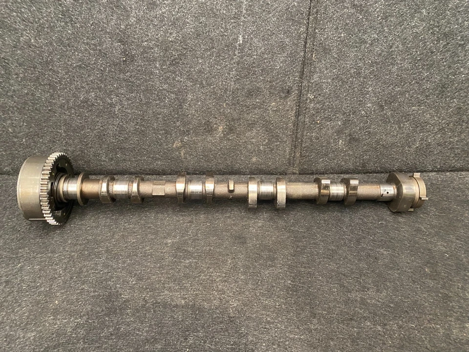 2013-2018 Nissan Juke Nismo RS 1.6L Petrol Inlet Camshaft W/ Adjuster Cam - Image 1 of 1